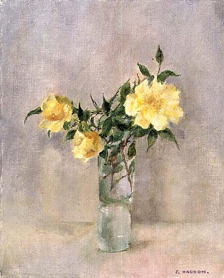 Yellow roses in a glass vase  von Joyce  Haddon