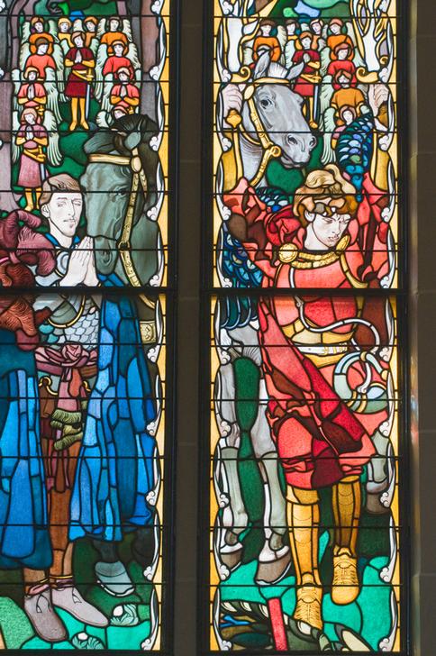 Kathedrale Sankt Nikolaus, Freiburg Glasfenster von Jozef Mehoffer