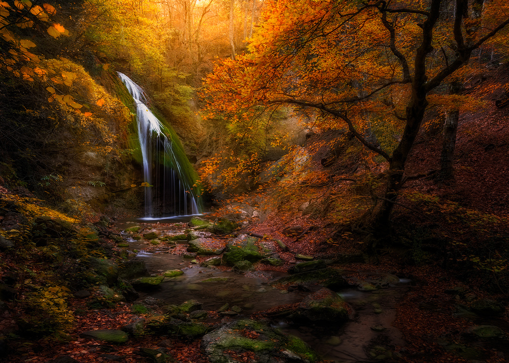 Djur-Djur-Wasserfall von Kirill Volkov