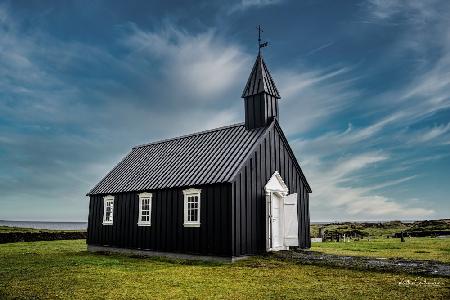 Schwarze Kirche in Island