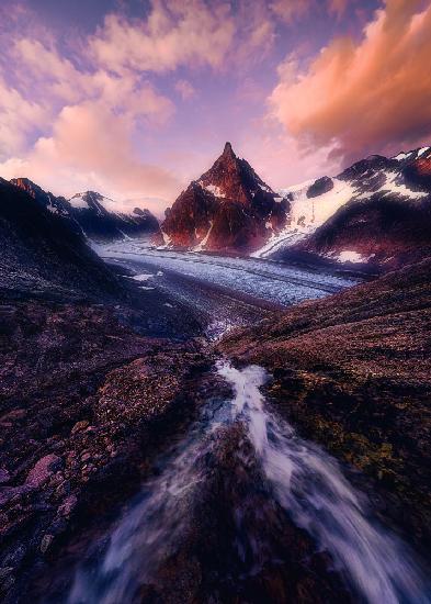 EPISCHER Sonnenuntergang im Gletscher