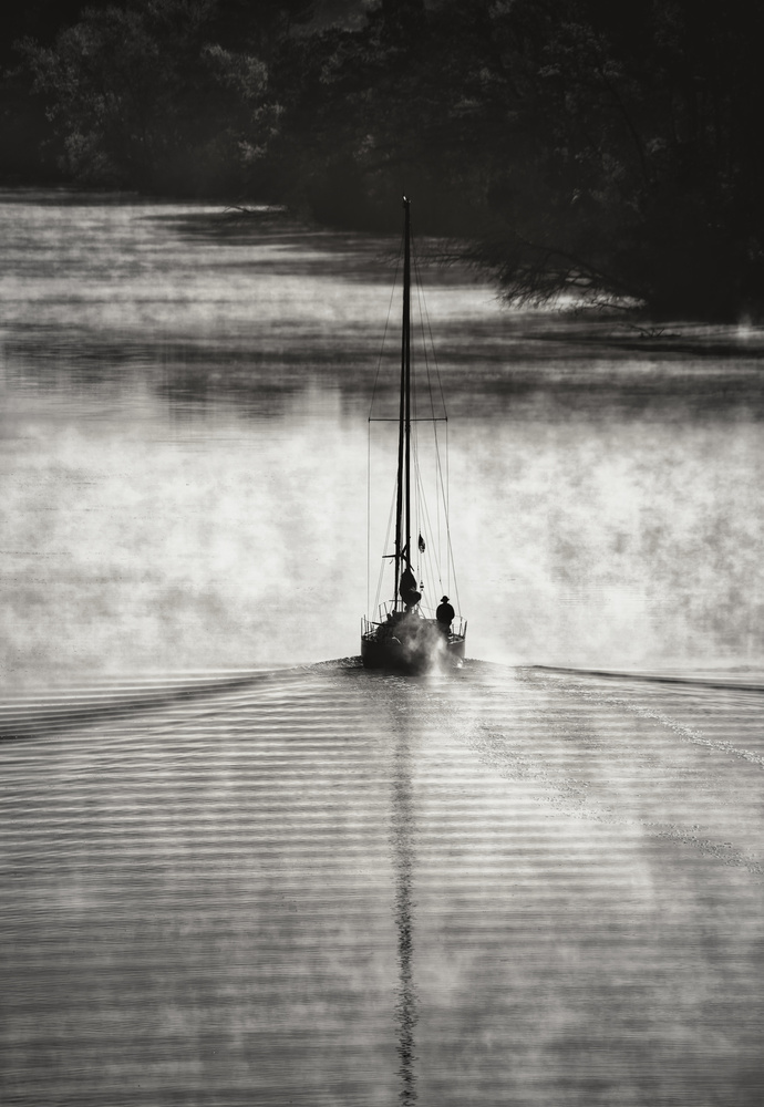 Segeln auf dem rauchigen Fluss... von Liyun Yu