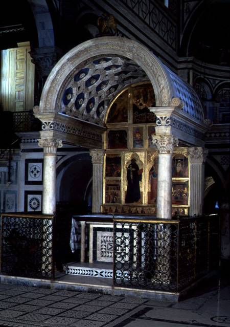 Tabernacle or Chapel of the Crucifixion designed by Michelozzo di Bartolomeo (1396-1472), enamelled von Luca  della Robbia