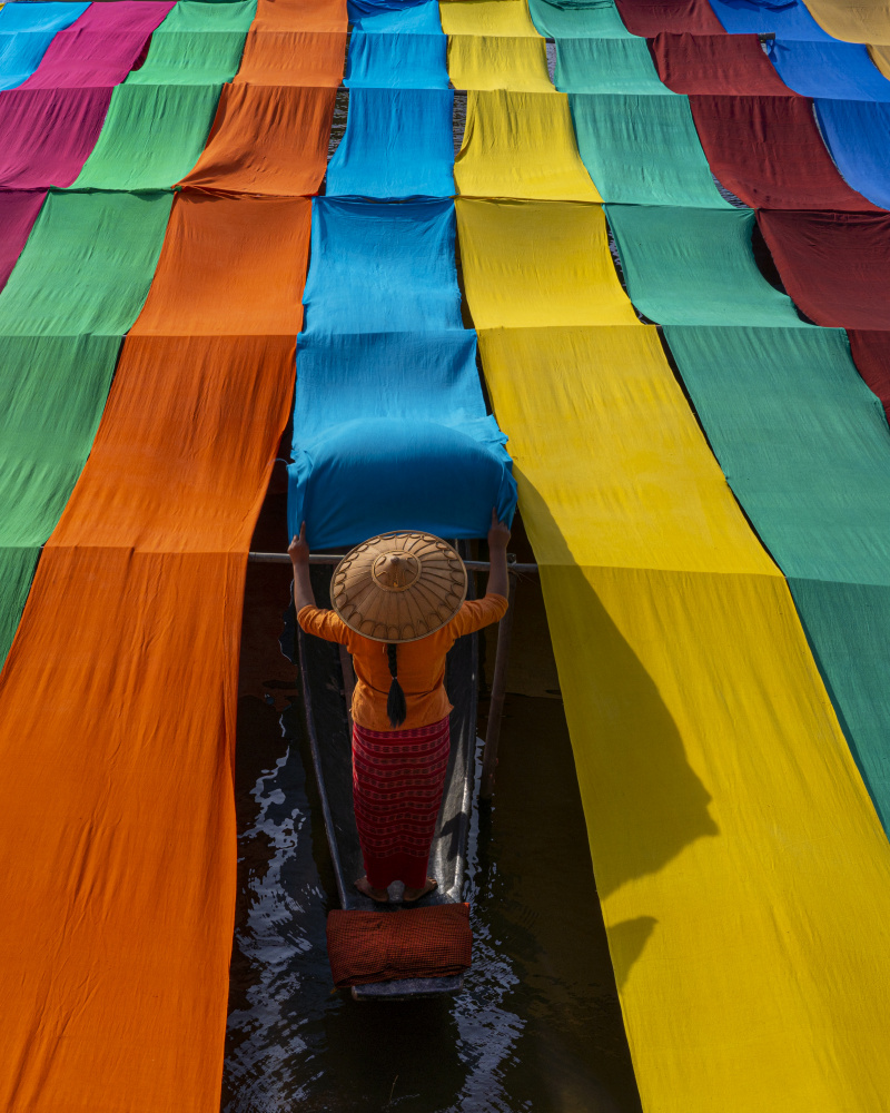 Die lebendigen Farben am Inle-See,Myanmar von Mahendra Bakle