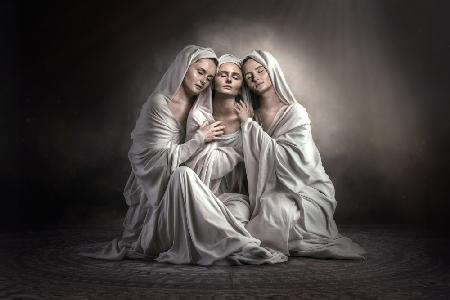 Heilige Schwestern