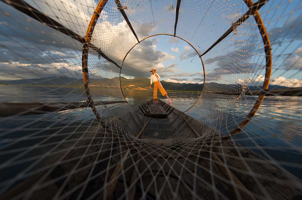 Fischer am Inle See von Mark Prior
