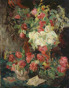 Stilleben mit roten Rosen. 1914.