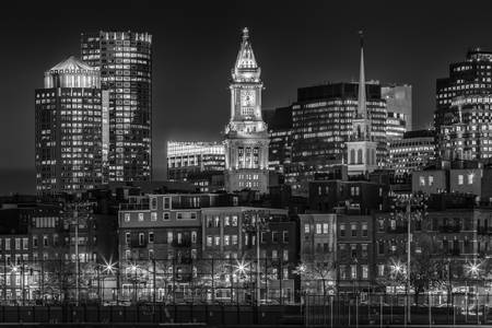 BOSTON Abendliche Skyline von North End & Financial District | Monochrom