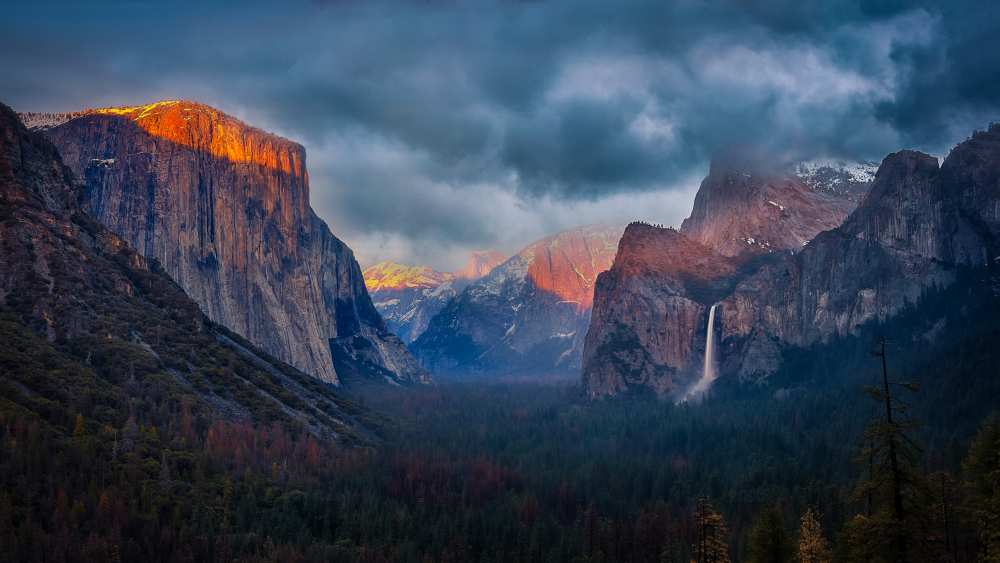 The Yin and Yang of Yosemite von Michael Zheng