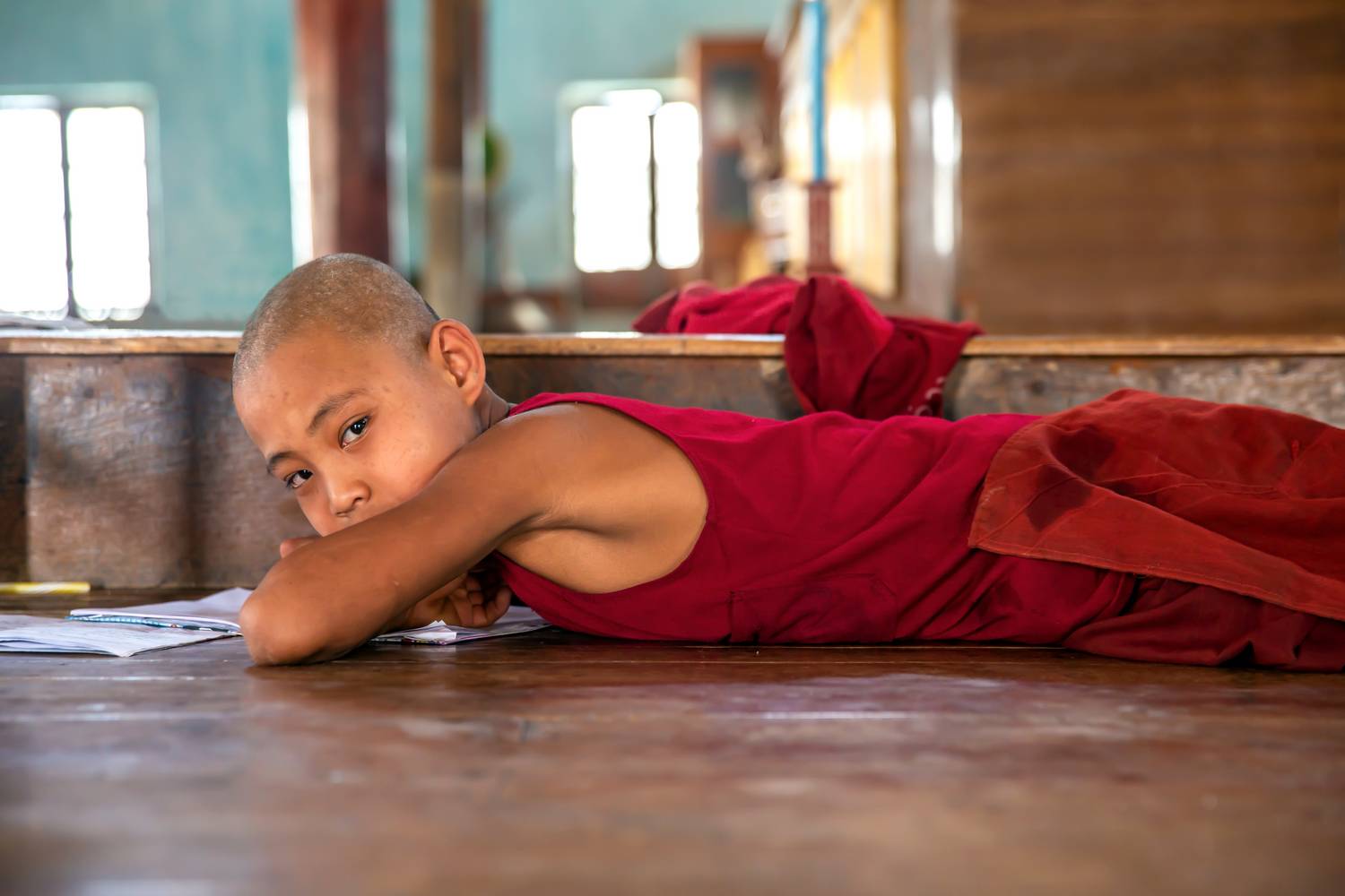 Buddhistischer Mönch in Myanmar, Asien von Miro May