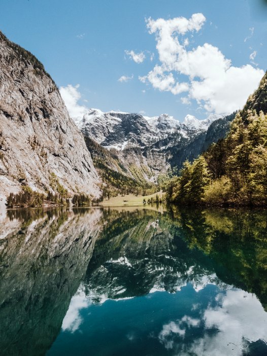 Obersee beim Königssee, Spiegelung, Berchtesgaden Nationalpark von Laura Nenz