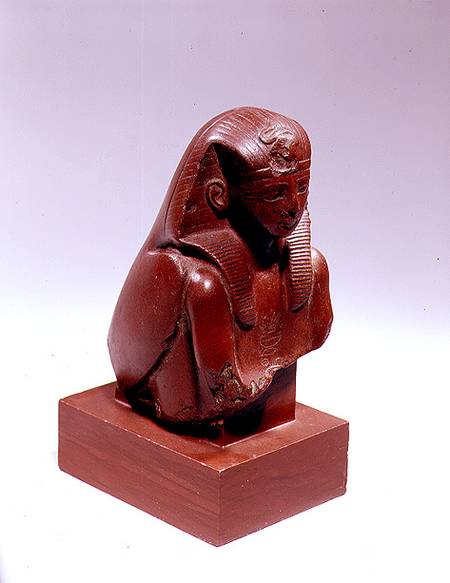 Statue of a Pharaoh in the guise of a falcon, possibly Tuthmosis III of Amenophis II von New Kingdom Egyptian