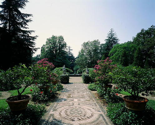 View of the main garden, Villa Medicea di Careggi (photo) von 