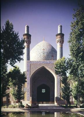 View of the mosque-madrasa constructed under Husayn I (reigned 1694-1722) 1706-14 (photo) (see also von 