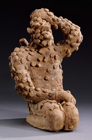 A Djenne Terracotta Kneeling Male Figure, 14th Century von 