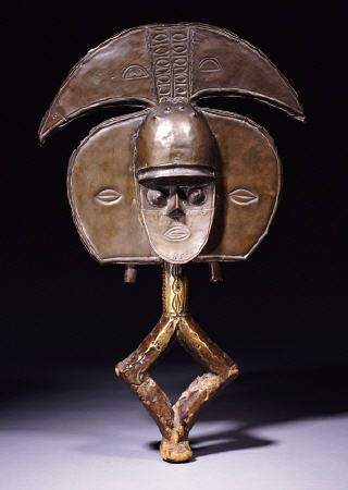 A Fine Kota Reliquary Figure, Mbulu Ngulu von 