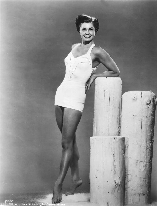 American Actress Esther Williams wearing a bath suit von 