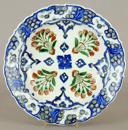 An Iznik Pottery Dish von 