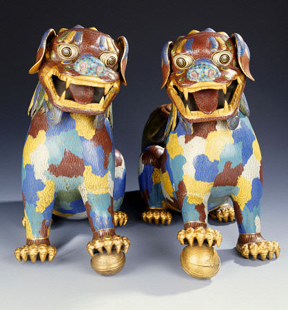 A Pair Of Cloisonne Enamel Buddhistic Lions von 