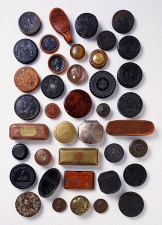 A Selection Of Snuff And Tobacco Boxes, 18th / 19th Century von 