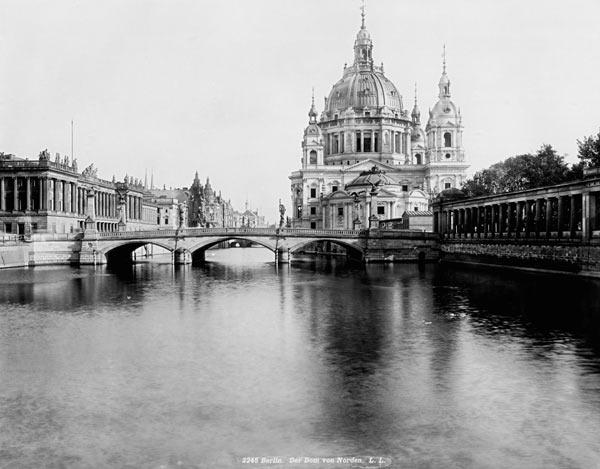 Berlin/Dom von Norden/Foto/Lucien Levy