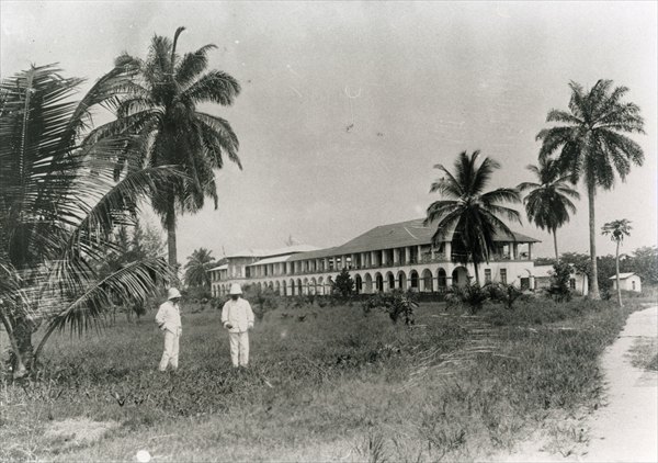 European hospital in Douala, Cameroon , c.1910 (b/w photo)  von 