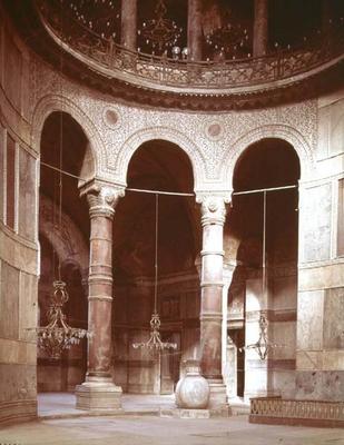 Interior of the basilica showing the Imperial Gallery, the first span of the left hand nave with the von 