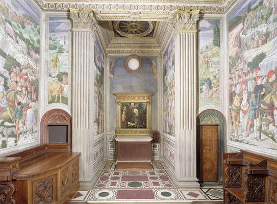 Interior of the Chapel, designed by Michelozzo Michelozzi (1396-1472), with frescos by Benozzo Gozzo von 