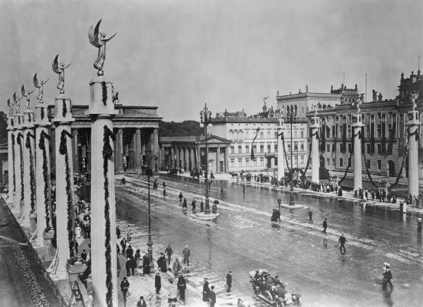 Jubilaeum Wilhelm II,Pariser Platz/Foto von 