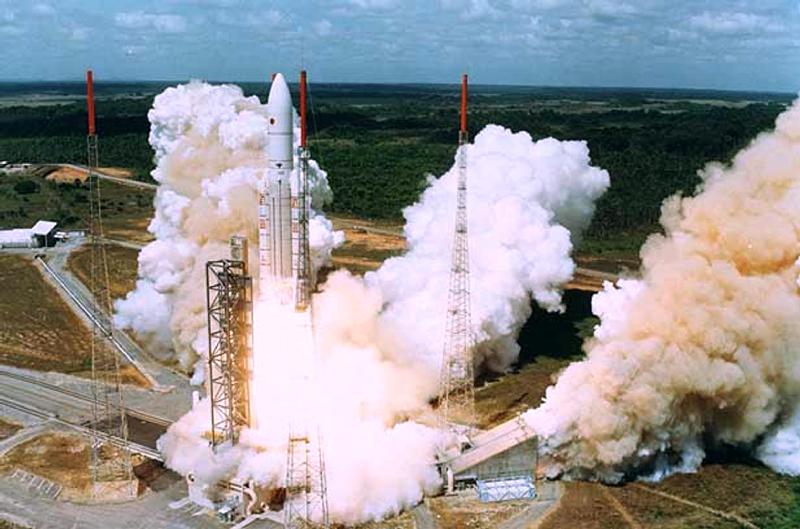 Launching of of the second Ariane-5, Kourou, French Guiana von 