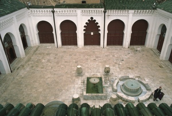 The big Mosque, courtyard (photo)  von 
