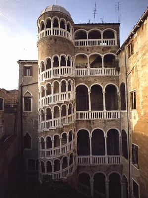 The Bovolo Staircase, from the Palazzo Contarini dal Bovolo, designed by Giovanni Candi, 1499 von 