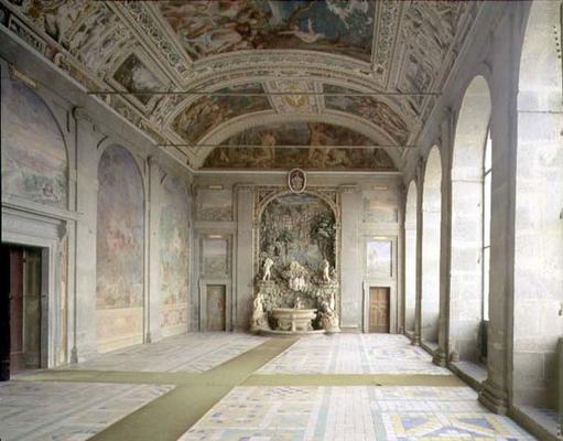 View of the 'Sala d'Ercole' (Hall of Hercules) on the piano nobile, with a fountain at the far end ( von 