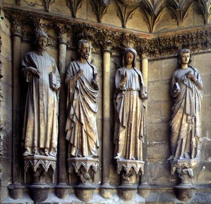 Virgin and the apostles, detail of Sculptures from the exterior west facade, 13th/14th century (ston von 