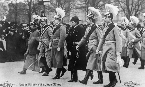 Wilhelm II. mit s.Soehnen/Haeckel 1907 von 