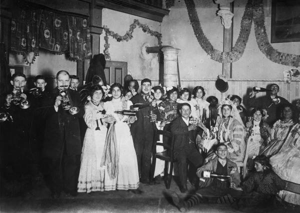 Zigeuner-Hochzeitsgesellschaft um 1920 von 