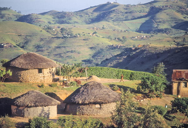 Zulu Village, near Eshowe (photo)  von 