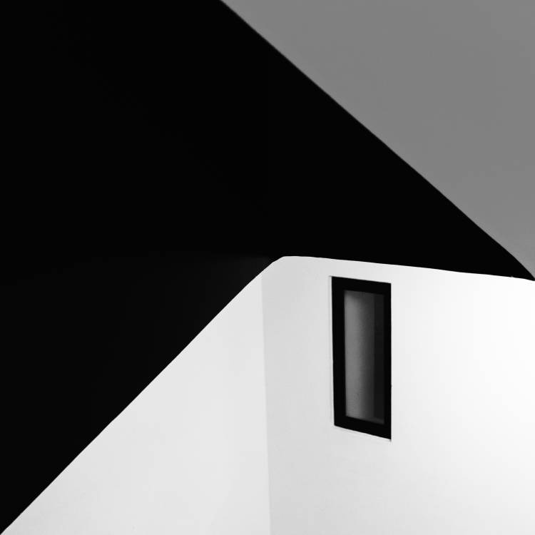 BLACK WINDOW von Olavo Azevedo
