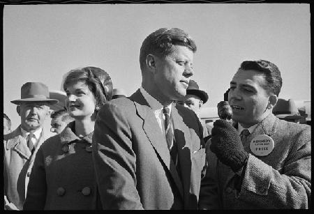 John F. Kennedy with reporter and Jackie Kennedy during the elections 1960