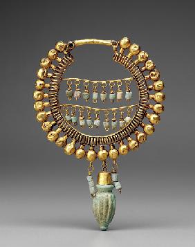 Earring, 550-330 BC -550