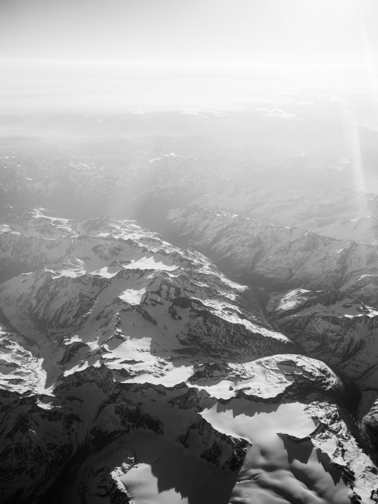 Alpen in Schwarz und Weiß von Raisa Zwart