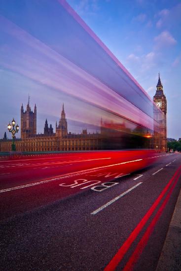Londoner Big Ben-Busspur