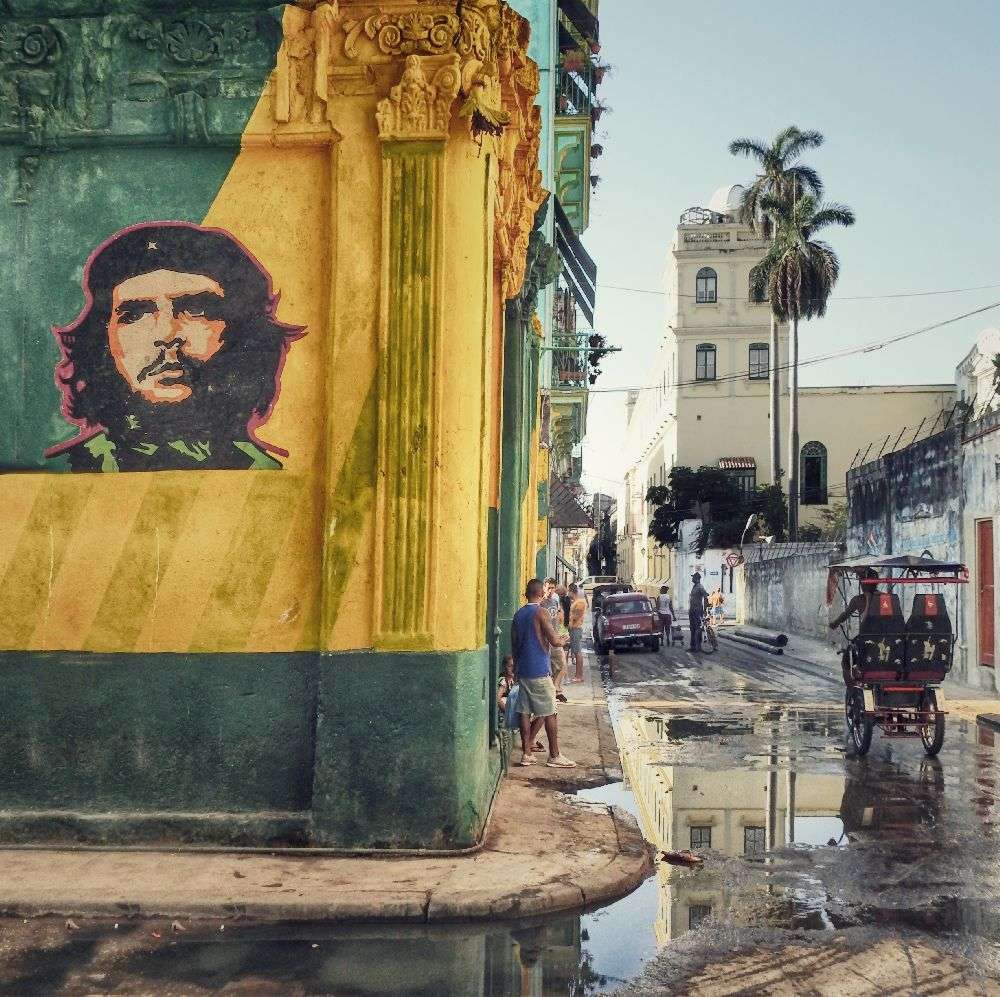 Grafitti (La Habana Vieja) von Roxana Labagnara