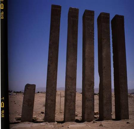 Remains of the Temple of the Moon ('Arsh Bilqis) von Sabean School