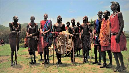 Massai-Stammesangehörige und -Frauen. Kenia.