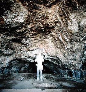 Statue of Shapur I (AD 241-70) carved from a stalagmite (photo)