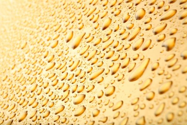 water drops background on gold von Sascha Burkard