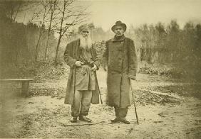 Lew Tolstoi und der Schriftsteller Maxim Gorki (1868-1936) 1900