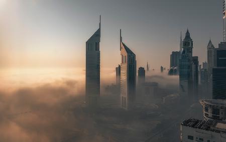 Nebelsperre für die Stadt aus Stahl