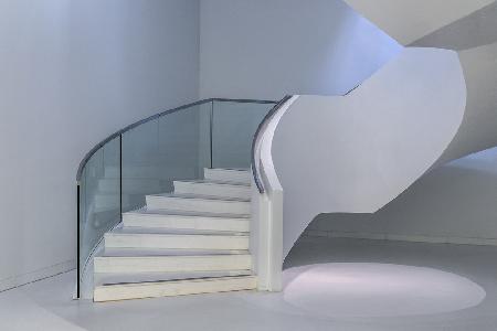 Treppe und Lichtpunkt